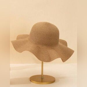 Women's Khaki Wavy Brim Beach Sun Hat